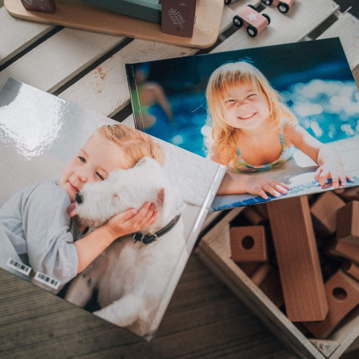 Fotoknihy z vlastních fotek online i z mobilu.